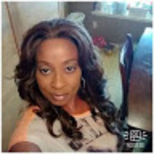 Meet your Posher, Dena